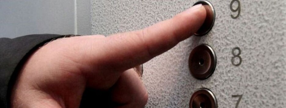 У Києві на 11-річну дівчинку напав педофіл, названі прикмети злочинця 