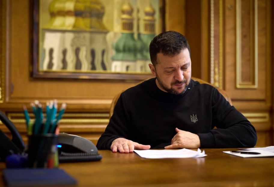 Президент України Володимир Зеленський підписав законопроєкт про мобілізацію №10449 - фото 1